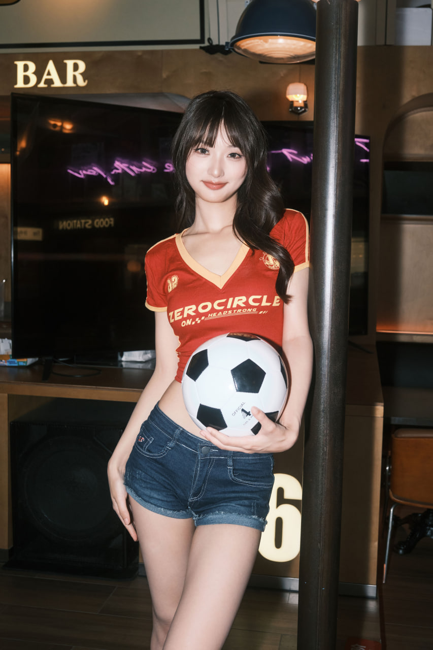 英超2024赛季焦点：C罗短期转会引爆足坛 曼城2-0切尔西领跑积分榜